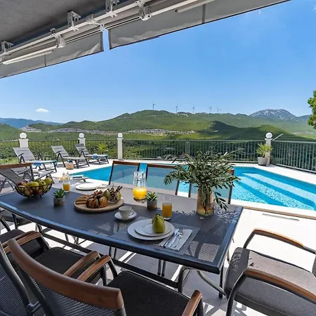 Neda Heated Pool, Hot-tub, Sauna, 3 Bedrooms Villa Blato na Cetini
