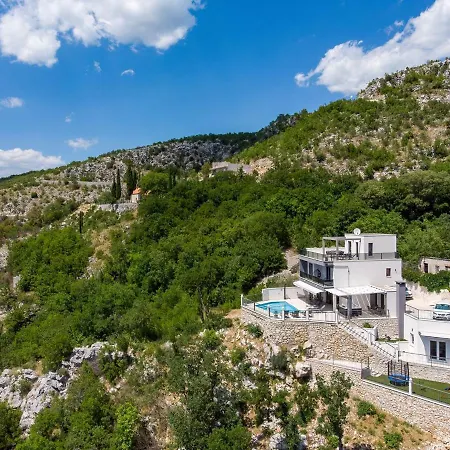 Neda Heated Pool, Hot-tub, Sauna, 3 Bedrooms Blato na Cetini